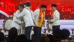 Potret Paslon Pilgub Jakarta Saling Salaman Usai Debat