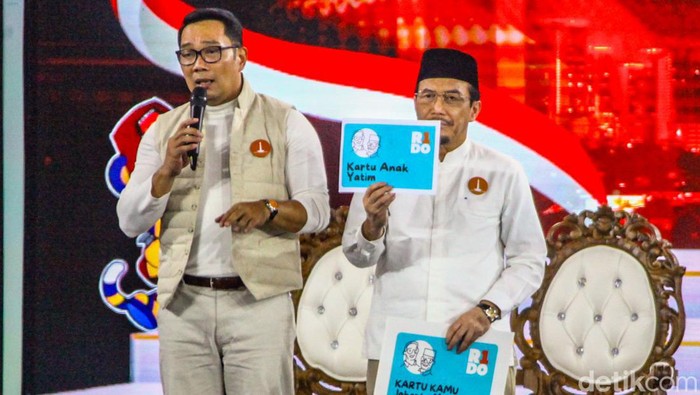 Paslon Cagub Cawagub Jakarta nomor urut 1 Ridwan Kamil-Suswono menyampaikan akan mempertahankan program Gubernur DKI Jakarta terdahulu jika terpilih dalam Pilkada. Kini, Ridwan Kamil memperkenalkan program Kartu Kamu, Minggu (6/10/2024).