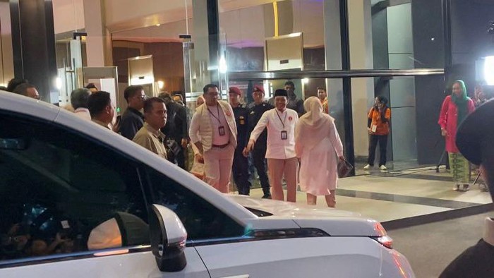 RK-Suswono tiba di JEXpo untuk debat  perdana Pilkada Jakarta