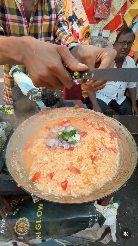 telur orak-arik nyeleneh pakai campuran Fanta jeruk