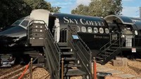 Kedai kopi ini dibangun di bekas pesawat Delta Airlines, tetapi sudah dimodifikasi lengkap dengan kursi yang nyaman. Foto: onlyinyourstate.com