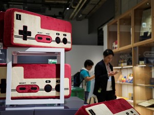 Museum di Jepang Bolehkan Pengunjung Pegang-pegang... Koleksi