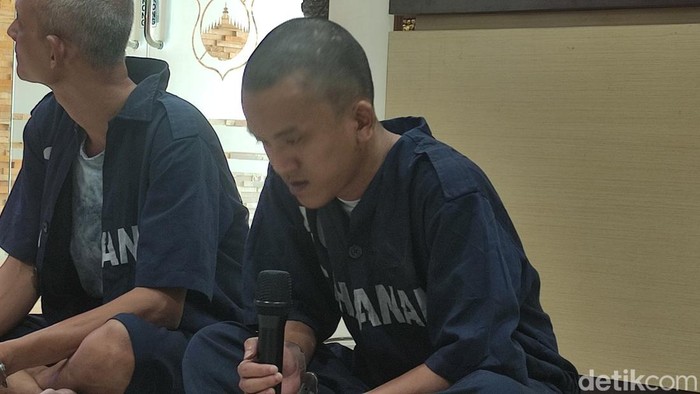 Tampang pelaku begal payudara, Muhammad Alfarel Lazuardi, saat dihadirkan dalam jumpa pers di Mapolrestabes Semarang, Senin (7/10/2024).