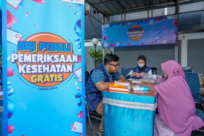 BRI gelar pemeriksaan kesehatan gratis untuk 13.200  masyarakat di berbagai daerah.