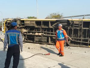 Cerita Pilu Laka Bus Rombongan SMAN Kedungwaru Sebabkan 1 Guru Meninggal