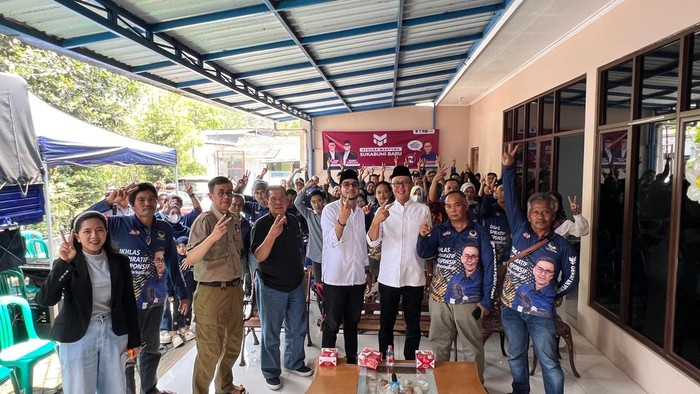 Cawalkot Sukabumi Ayep Zaki saat menyerap aspirasi warga.