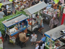 Duh, PKL Kuasai Jalur Pejalan Kaki di Jalan Blora Jakpus
