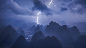 Pemenang Open Photographer of the Year 2024, juara Aerial Winner dan tempat pertama kategori Open Nature/Landscape diraih Kelvin Yuen dari Hong Kong. Lokasi di China. Foto: Epson International Pano Awards