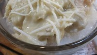 Kedai Durian Wak Roban yang berlokasi di Jalan Kembangan Raya No. 9 juga bisa dikunjungi untuk menikmati sop durian yang legit. Kedai ini khusus menawarkan buah durian dan aneka dessert lezatnya. Seporsi sop durian yang legit ini dibanderol hanya Rp 15.000 saja. Foto: Google Review