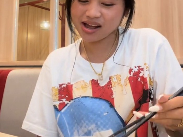 Kisah wanita yang diminta split bill ketika pertama kali kencan dengan pria.