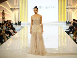 10 Busana Ernesto Abram Tampilkan Dualitas Wanita yang Feminin & Tangguh