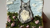 Jia Xin juga pernah berkreasi dengan roti panggang. Roti panggang itu dikreasikan dengan aneka krim yang menampilkan karakter Totoro lucu. Foto: Instagram @h0mec4fe