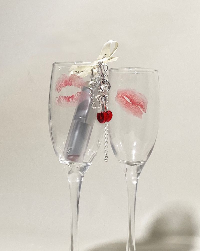lipstik bag charm