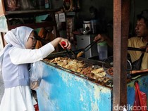 Kelas Menengah RI Kian Tercekik: Gaji Habis, Utang Menumpuk