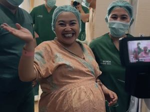 Video: Kabar Bahagia! Bayi Kembar Mpok Alpa Telah Lahir