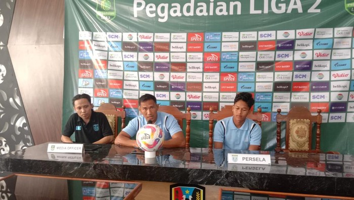 Pelatih Persela Lamongan Zulkifli Syukur