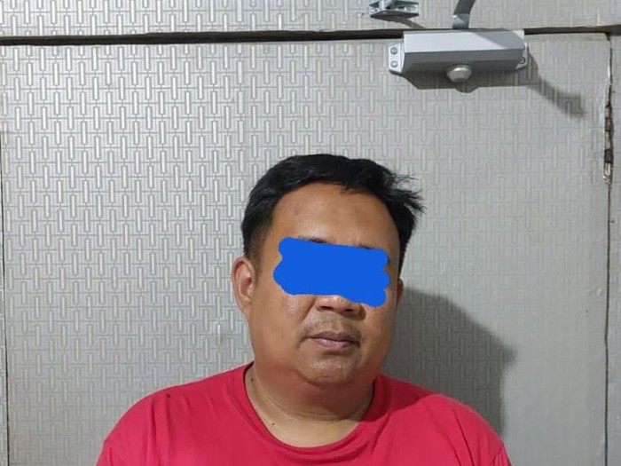 Tampang WAH, inisiator aksi tipu-tipu acara fun bike memeriahkan HUT Kota Jogja di Alun-alun Kidul saat diamankan. Foto diunggah Senin (7/10/2024).