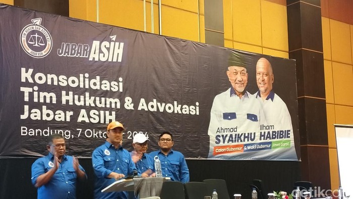 Pengukuhan tim hukum dan advokasi Syaikhu-Habibie