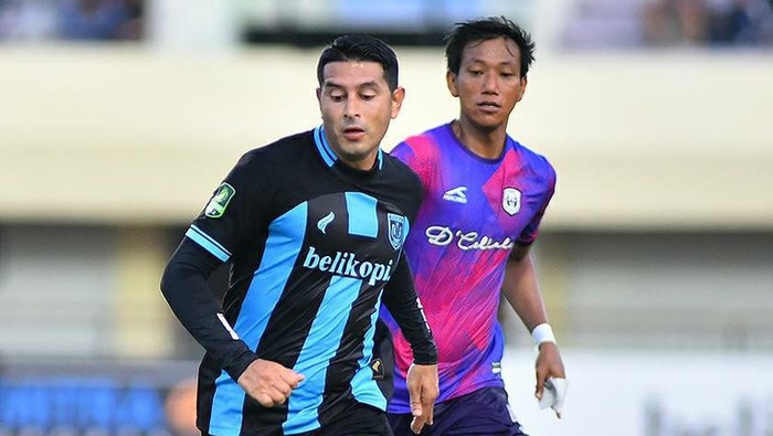 Pertandingan Persela Lamongan vs RANS Nusantara