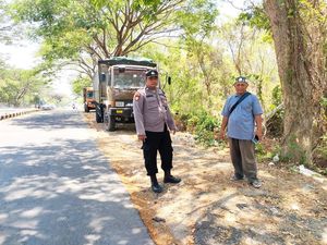 Polisi Olah TKP Lokasi Bus Trans Jatim Dilempar Batu