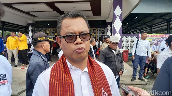 Poltak Sitorus-Anugerah Puriam Naiborhu di Toba