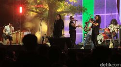 Reuni Potlot Jam di Panggung Synchronize Fest 2024