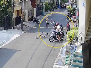 Video: Pak RW di Jaktim Dipukul Warganya Pakai Balok Kayu hingga Patah Kaki