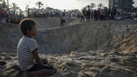 Dalam setahun ini, puluhan ribu warga Palestina telah mati syahid. (AP Photo/Abdel Kareem Hana)