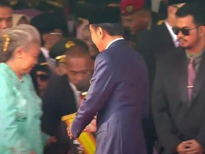 Video Viral Jokowi Tak Salami Try Sutrisno, Istana Beri Penjelasan