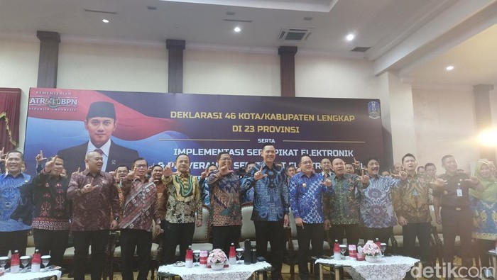 AHY saat Deklarasi 46 Kabupaten/Kota Lengkap di Surabaya