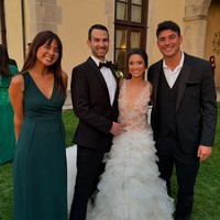 Artis cantik Aurelie Moeremans tampak mendampingi tunangannya, Tyler Bigenho, menghadiri acara pernikahan di Oheka Castle, Amerika. Diketahui acara tersebut merupakan acara pernikahan sepupu Tyler. Foto: Instagram/@drtylerbigenho