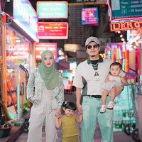 Penampilan Aurel Hermansyah kini kembali jadi sorotan. Sempat dapat nyinyiran karena dinilai gemuk, istri Atta Halilintar itu kini telah berhasil menurunkan bobot tubuhnya. Foto: Instagram/@aurelie.hermansyah