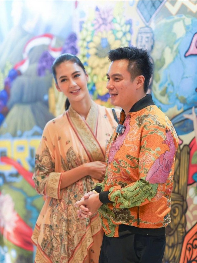 Dugaan keretakan bermula dari Baim dan Paula yang jarang tampil berdua di publik. Mereka juga tak lagi mengunggah konten bersama beberapa bulan terakhir. Foto: Instagram/@paula_verhoeven
