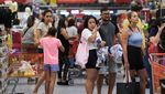 Bersiap Hadapi Badai, Warga Meksiko Serbu Supermarket