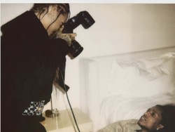 Foto: Debut Rihanna Jadi Fotografer Fashion, ASAP Rocky Jadi Model