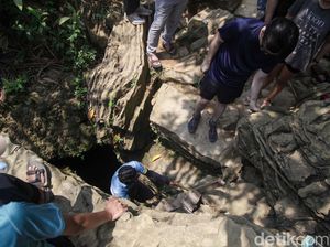 Eksotisme Gua Garunggang di Tengah Kasus Pungli Gunung Pancar