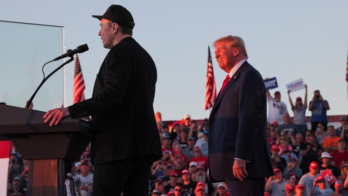 Tesla CEO and X owner Elon Musk attends a rally by Republican presidential nominee former U.S. President Donald Trump, on the day Trump returns to the site of the July assassination attempt against him, in Butler, Pennsylvania, U.S., October 5, 2024. REUTERS/Brian Snyder