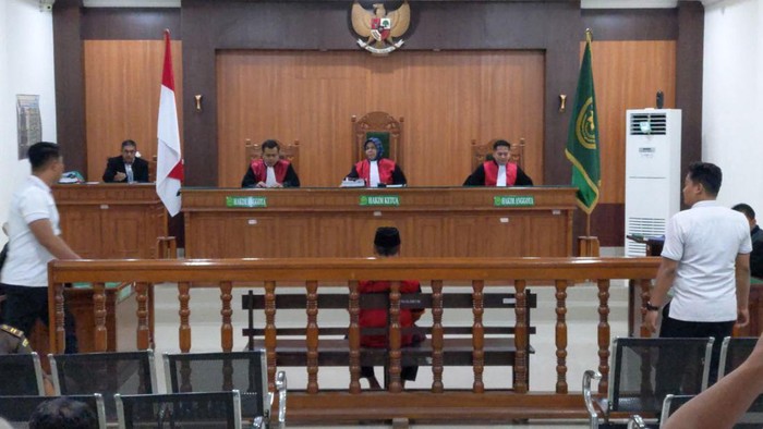 Hakim di PN Trenggalek mogok sidang