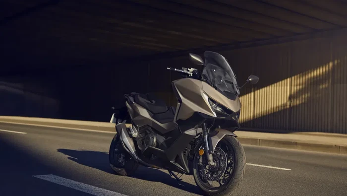 Honda Forza 750 model 2025