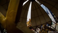 Selain itu, terdapat instalasi salak yang merepresentasikan daerah Condet.   