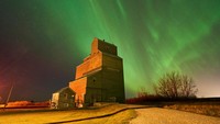 Sedangkan nama Borealis berasal dari bahasa Yunani Boreas, yang artinya angin utara.