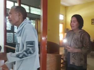 Guru-guru Tuding Kepsek SMKN 1 Larantuka Manipulasi Laporan Dana BOS