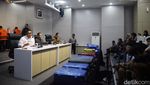 KPK Pamerkan Duit Rp 13 M Terkait Kasus Suap Gubernur Kalsel