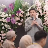 Aisha sendiri diketahui merupakan seorang presenter sekaligus penyiar radio di Jak 101 FM. Pekerjaannya itu membuat Aisha juga cukup dikenal oleh publik. Foto: Instagram/@aishalahtiba