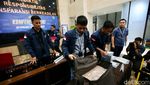 Penampakan Tumpukan Duit Barbuk Judol yang Dikendalikan WN China