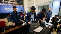 Dirtipidsiber Bareskrim Polri Brigjen Himawan Bayu Aji mengatakan perputaran uang mencapai Rp 685 miliar.