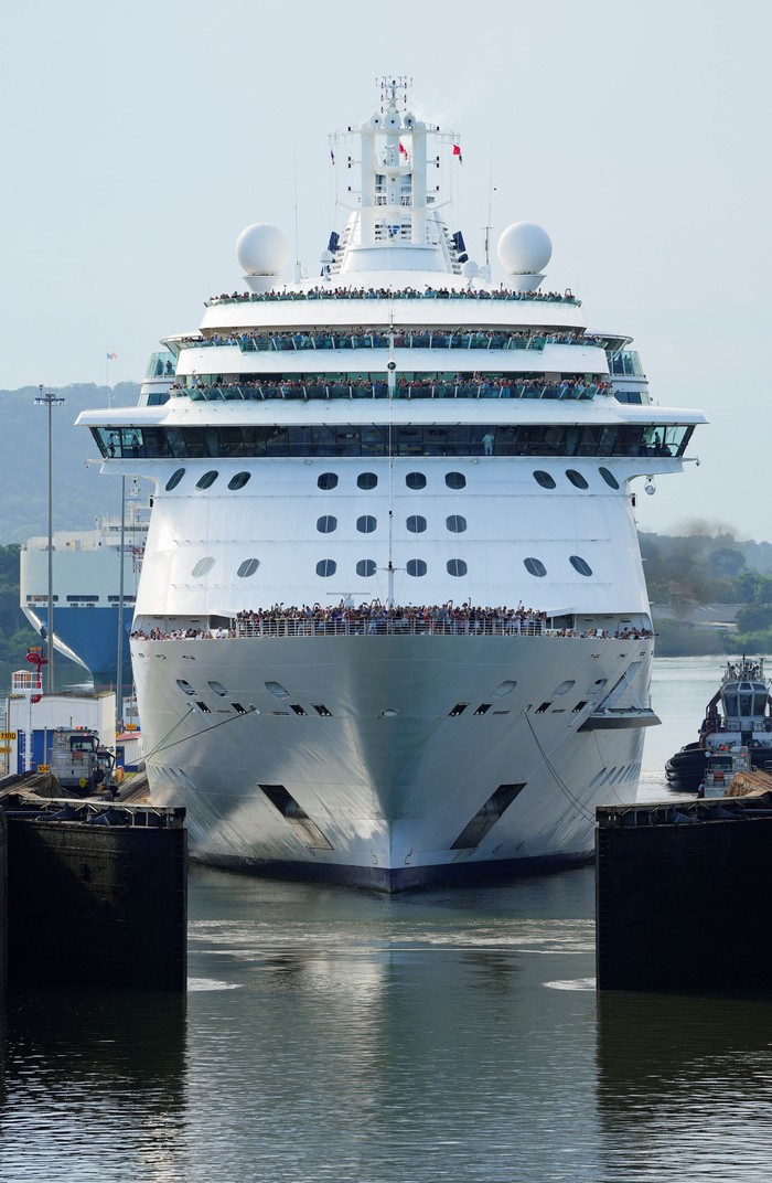 The cruise ship Brilliance of the Seas approaches the Miraflores Locks in the Panama Canal, in Panama City, Panama October 7, 2024. REUTERS/Enea Lebrun