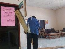 Disdik NTT Tegur Keras Guru-guru yang Segel Ruang Kepsek SMKN 1 Larantuka