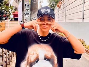 Dulu Member Boy Band, Pria Ini Kejutkan Fans Kini Berpenampilan Wanita