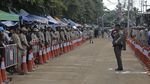 Suasana Upacara Penghormatan Korban Kebakaran Bus Sekolah di Bangkok